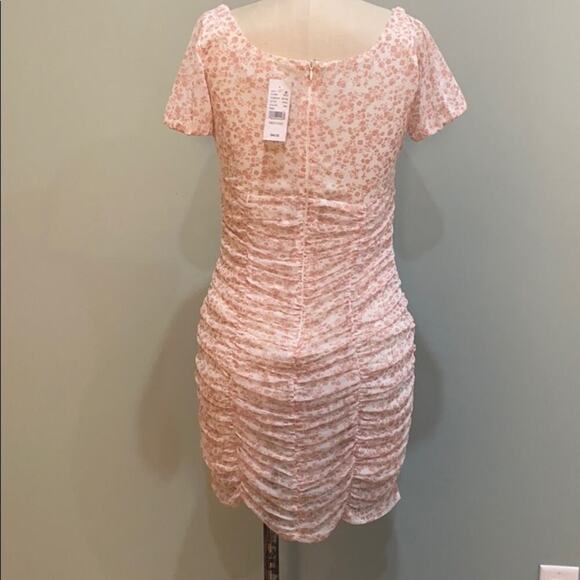 💫NWT Pacsun women's floral dress - Picture 2 of 8